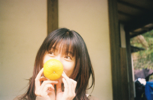 ハン・ヒョジュのフォトブック『1、2、3 ハナ！』（宝島社）が12月15日に発売