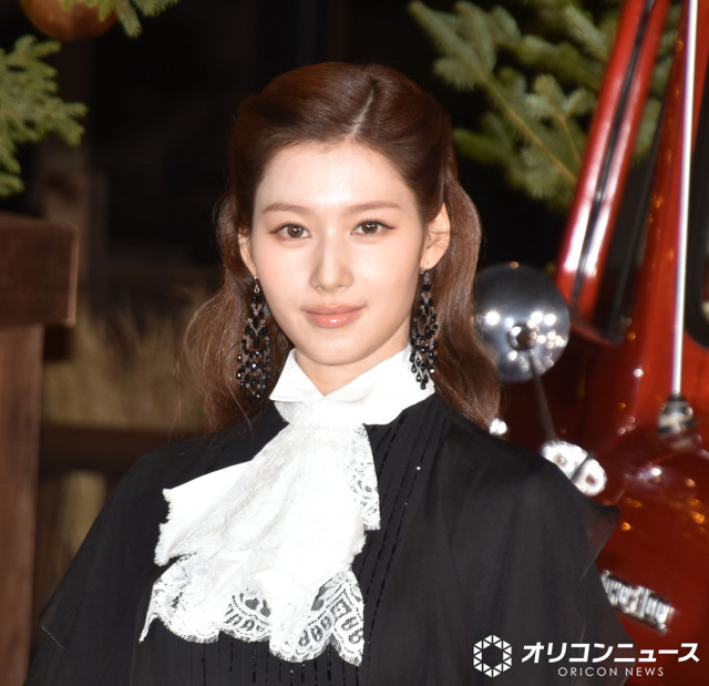 ツリー点灯式に登場登場したTWICE・SANA （C）ORICON NewS inc.