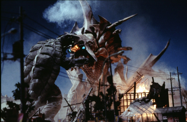 平成ガメラ第2作『ガメラ2　レギオン襲来』4K HDR、2026年1月16日よりドルビーシネマで復活上映 （C）KADOKAWA 日本テレビ 博報堂 DY メディアパートナーズ 富士通 日販/1996