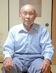 「多くの命を奪う戦争はやってはならない」と話す小山田敏則さん＝日置市吹上町永吉