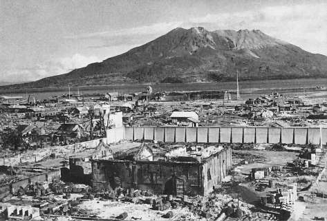 カラー化する前の白黒写真（渡邉英徳さん提供）