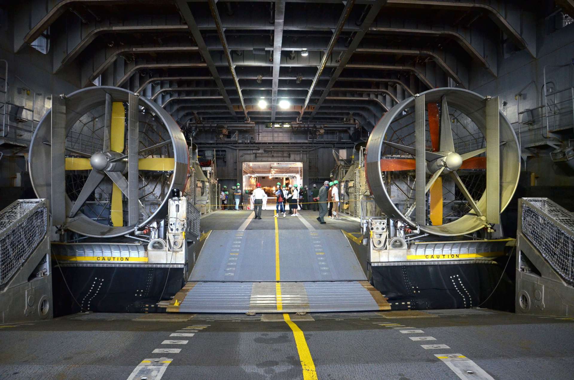 しもきたに搭載されているＬＣＡＣ。プロペラは直径約３メートル