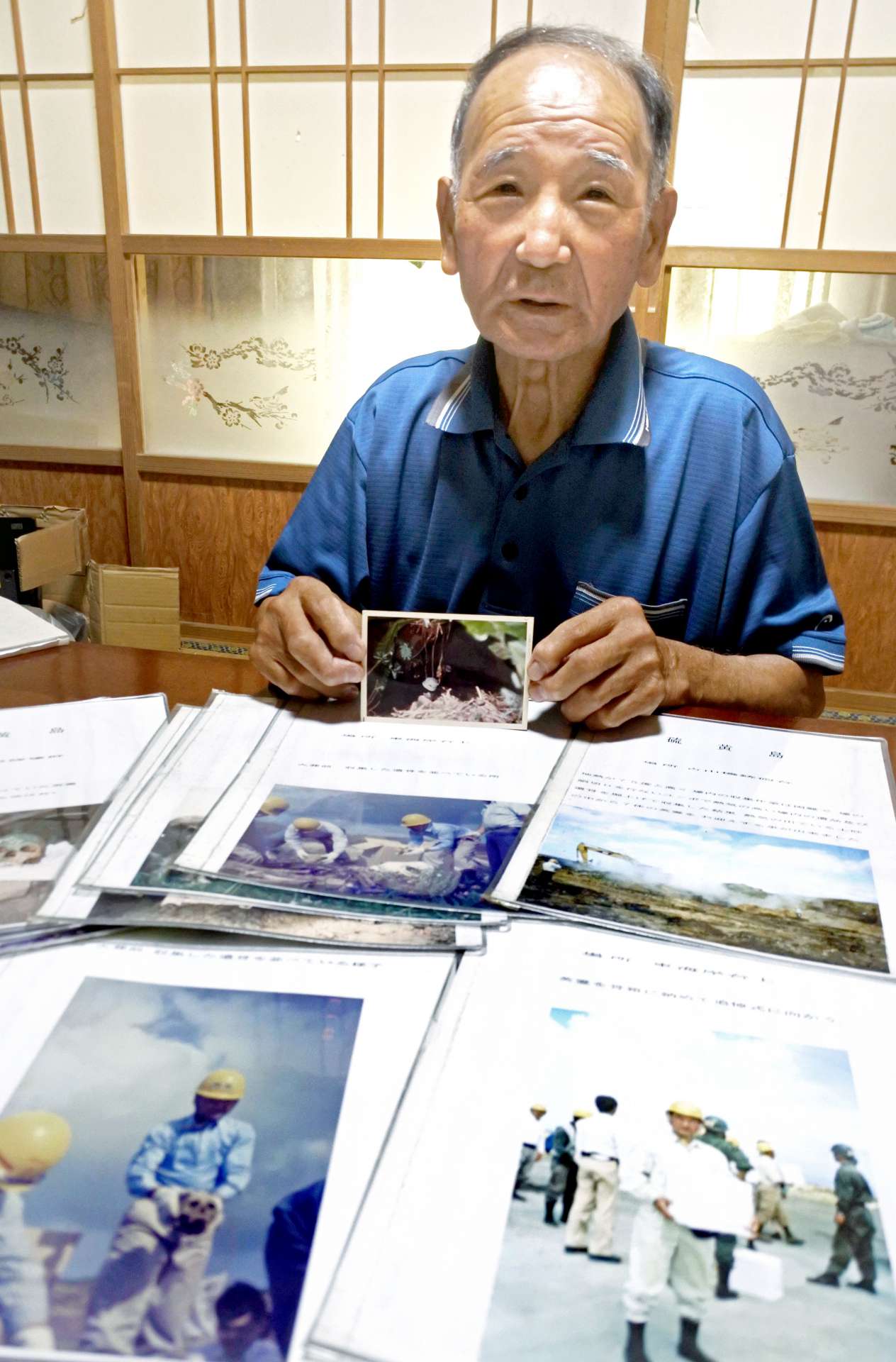 硫黄島で４０年前から遺骨収集を続ける野瀬純弘さん＝いちき串木野市金山下
