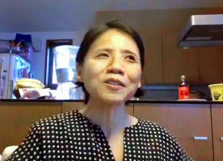 「向田さんの深く細かい描写に驚く」と語る西炯子さん＝東京都杉並区（ウェブ会議システム「Ｚｏｏｍ（ズーム）」で撮影）<br />
<br />
【プロフィル】にし・けいこ　出水市生まれ、指宿市育ち。代表作に九州や鹿児島を舞台のモデルにした「娚（おとこ）の一生」「姉の結婚」ほか。2010～15年、南日本新聞で8コマ漫画「のこのこ！」を連載。月刊フラワーズ（小学館）で「初恋の世界」を連載中。