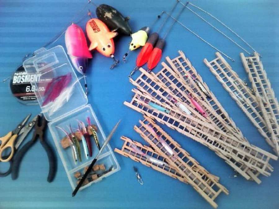 「弓角」と呼ぶアクリル製の疑似餌