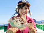 釣ったばかりのカワハギ＝１０月上旬、大分県の別府湾