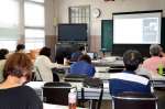 会計年度任用職員制度をテーマに、現状を話し合う勉強会＝７月、鹿児島市の鹿児島県教育会館