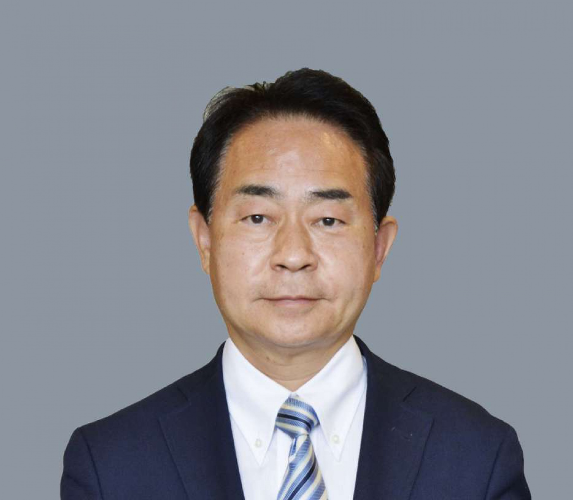 野間健氏