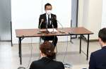 立憲民主党鹿児島県連代表を辞任する意向を示した川内博史氏＝１１月６日、鹿児島市新町