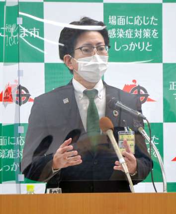 パートナーシップ宣誓制度が「性的少数者の生きづらさ解消の一助となってほしい」と語る下鶴隆央鹿児島市長