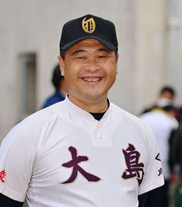 センバツ出場を決めた大島高校野球部監督塗木哲哉さん