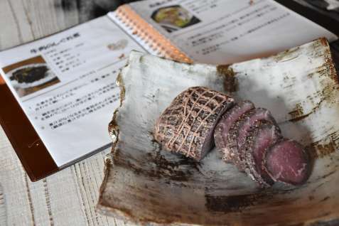おすすめレシピ集とローストビーフの試作品