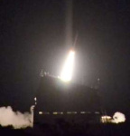 【別カット】夜空に打ち上がる観測ロケット「Ｓ５２０－３２号機」＝１１日午後１１時２０分ごろ、鹿児島県肝付町の内之浦宇宙空間観測所