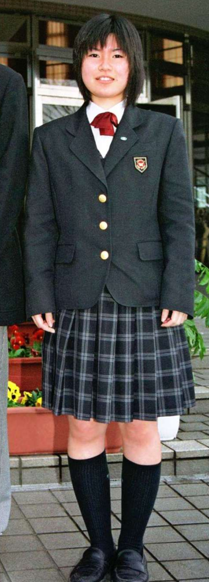 森英恵さんがデザインした樟南高校の女子の制服（２００３年撮影）