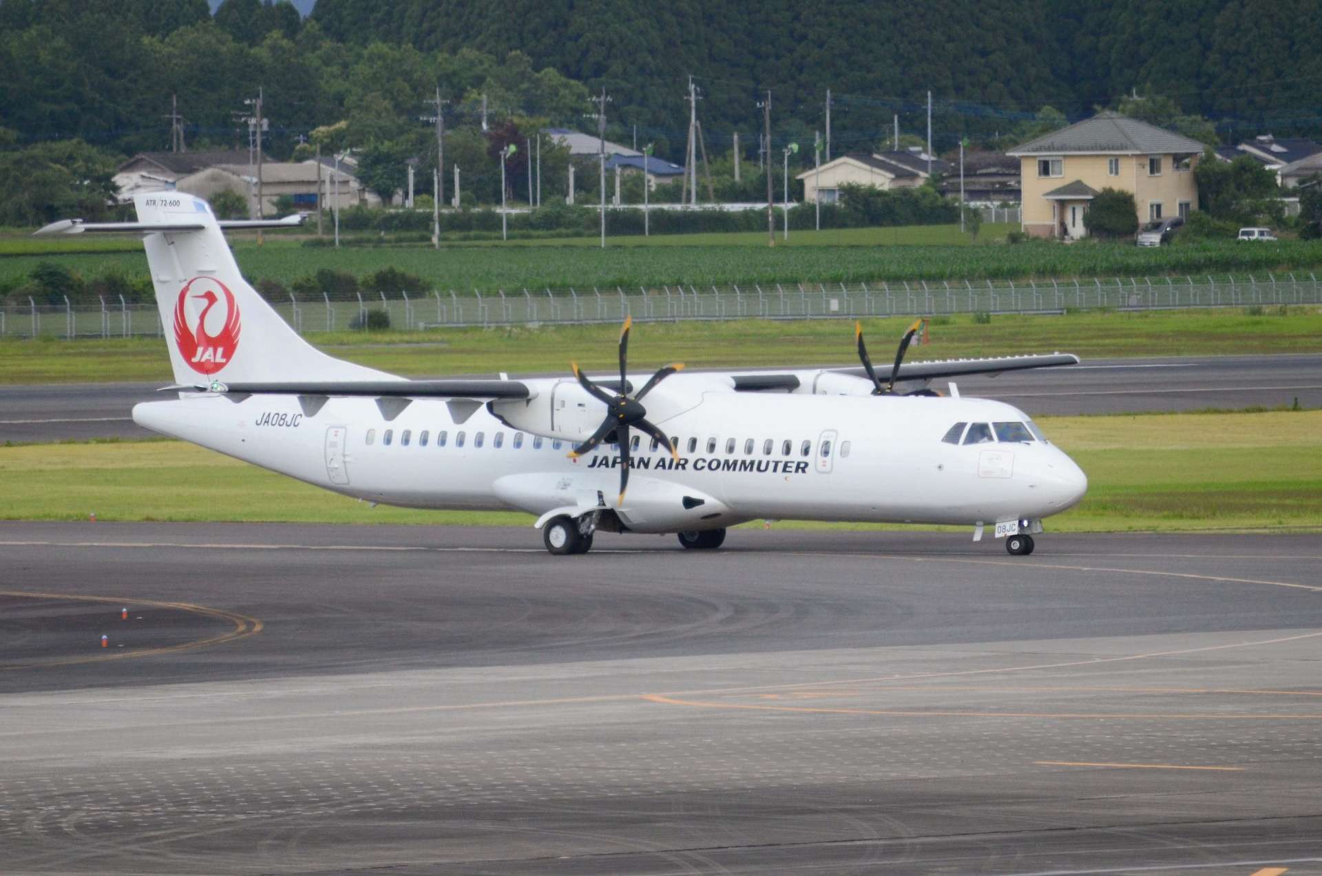 日本エアコミューター（ＪＡＣ）のＡＴＲ７２－６００