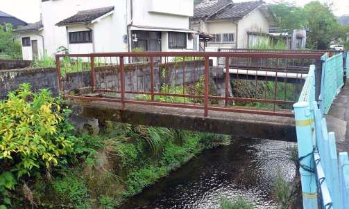 管理者不明の「勝手橋」＝鹿児島市下伊敷３丁目