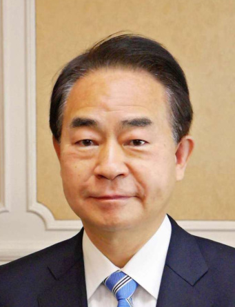 野間健氏