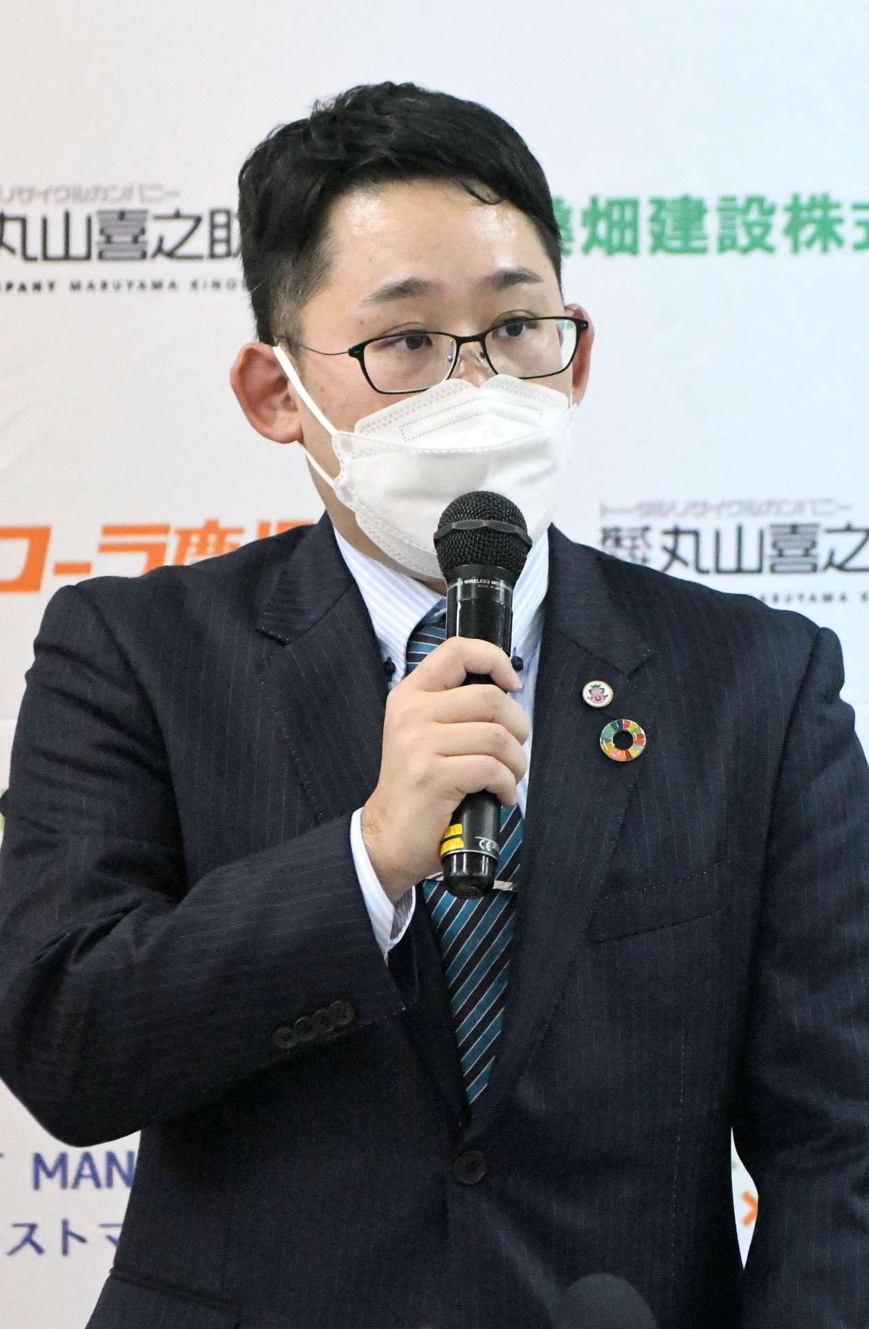 「熱意を持って挑戦する」と話す川畑俊輔・フラーゴラッド鹿児島ＧＭ＝日置市中央公民館