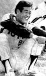 鴨池キャンプでにこやかにトレーニングするロッテ時代の村田兆治さん＝１９８６年２月、鹿児島市