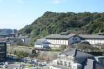 国史跡の範囲が広がった鹿児島城。城山に加え、御楼門や石垣がある本丸、二之丸まで含まれる＝鹿児島市山下町から