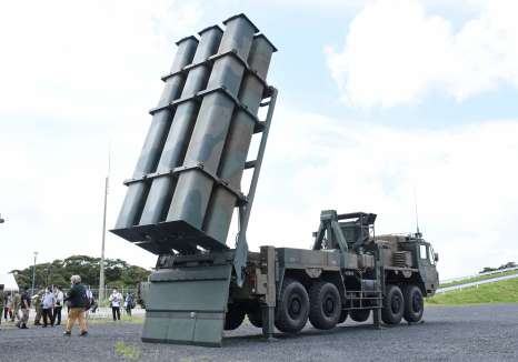 陸上自衛隊の瀬戸内分屯地に配備されている１２式地対艦誘導弾＝２０２２年８月３１日、奄美市名瀬
