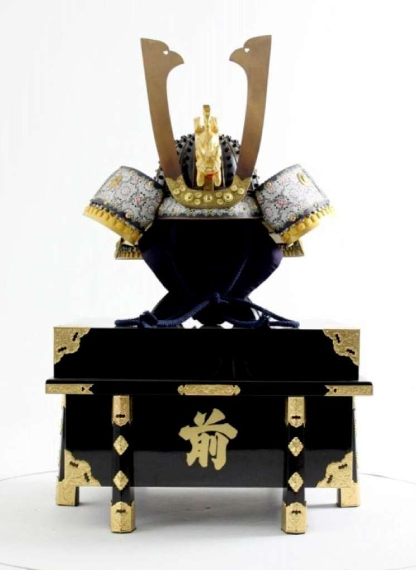 トラウト選手がかぶったデザインのかぶと（丸武産業提供）
