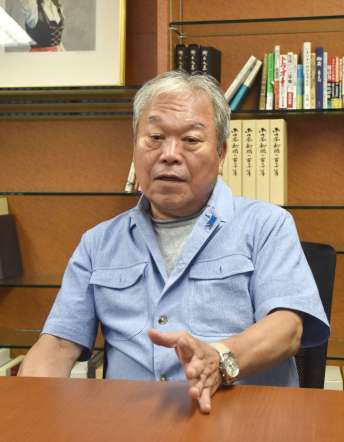 〈別カット〉「拉致問題解決には北朝鮮への圧力強化が欠かせない」と話す増元照明さん＝７月２５日、東京・銀座の南日本新聞社東京支社