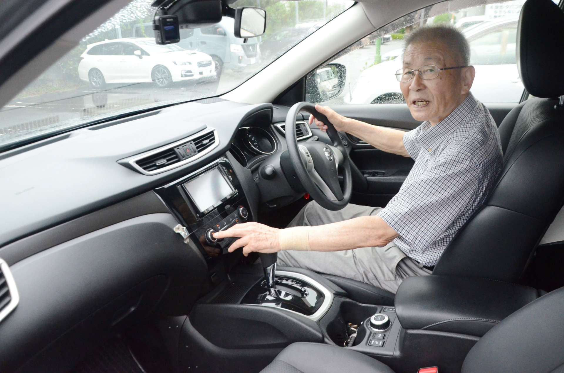 運転時のポイントを説明する満山一朗さん
