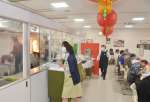長崎中華街の人気店「蘇州林」のイートインスペース＝１１日、鹿児島市の山形屋