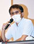 子どもの救急をテーマに講演する水流尚志さん＝伊佐市の菱刈環境改善センター