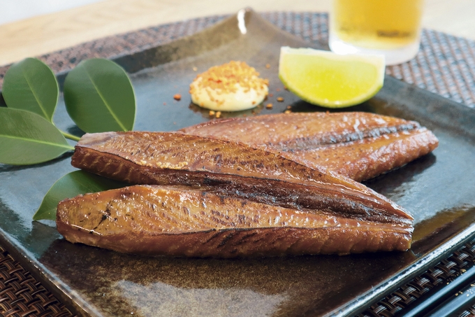 カツオの腹皮。おかずにも、酒のさかなにもぴったり