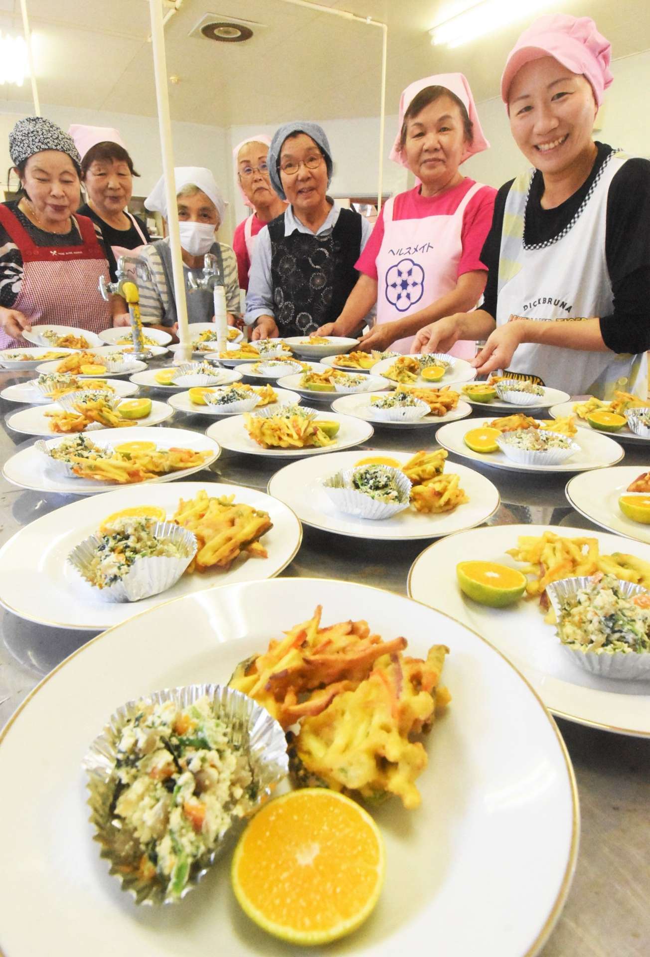 介護予防栄養教室で提供する郷土料理の一皿＝南さつま市の津貫地区公民館