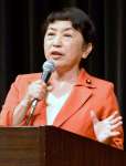 演説で社民党支持を訴える福島瑞穂党首＝２２日、鹿屋市のリナシティかのや
