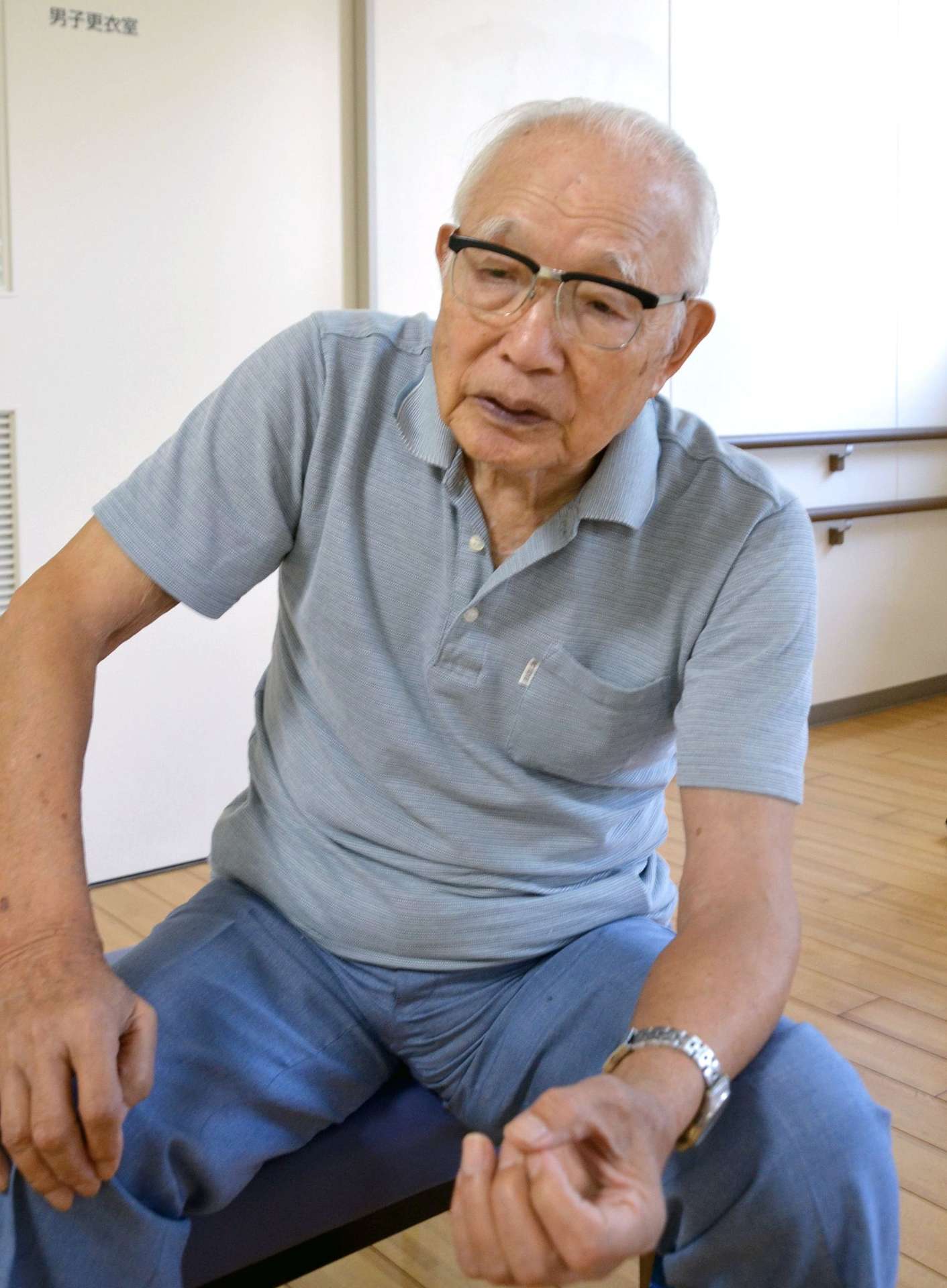 「今思えばぞっとする経験もした。生き残ったのは運が良かっただけ」と語る田頭壽雄さん＝鹿児島市喜入町