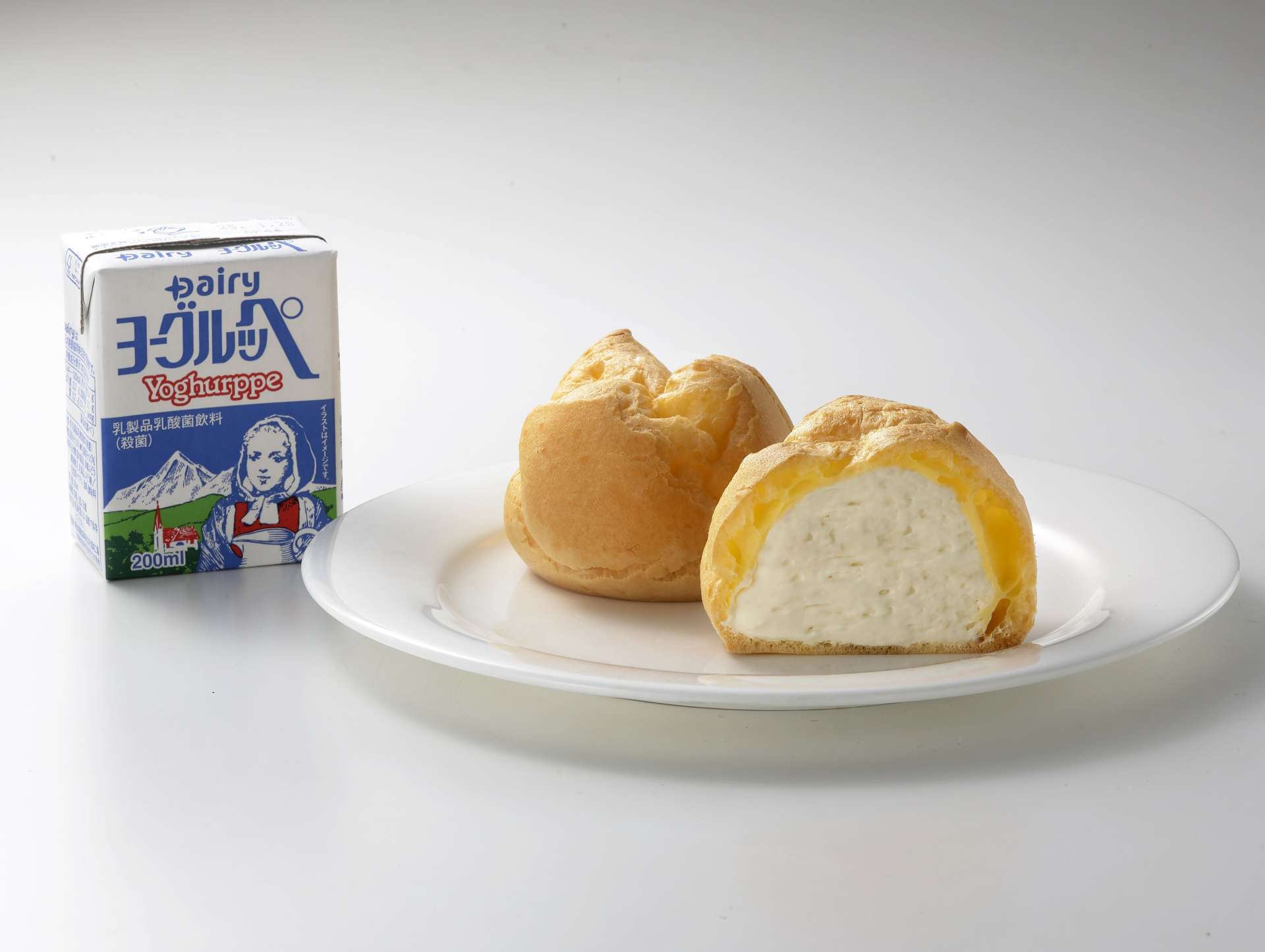 乳酸菌飲料「ヨーグルッペ」を使用したシュークリーム
