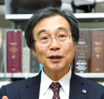 松下良成氏