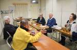 阪神大震災当時を振り返って語り合う鹿児島県関係者＝１５日、神戸市中央区の神戸沖洲会館