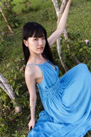 写真集「ひとりじめ」から（©まくらあさみ）