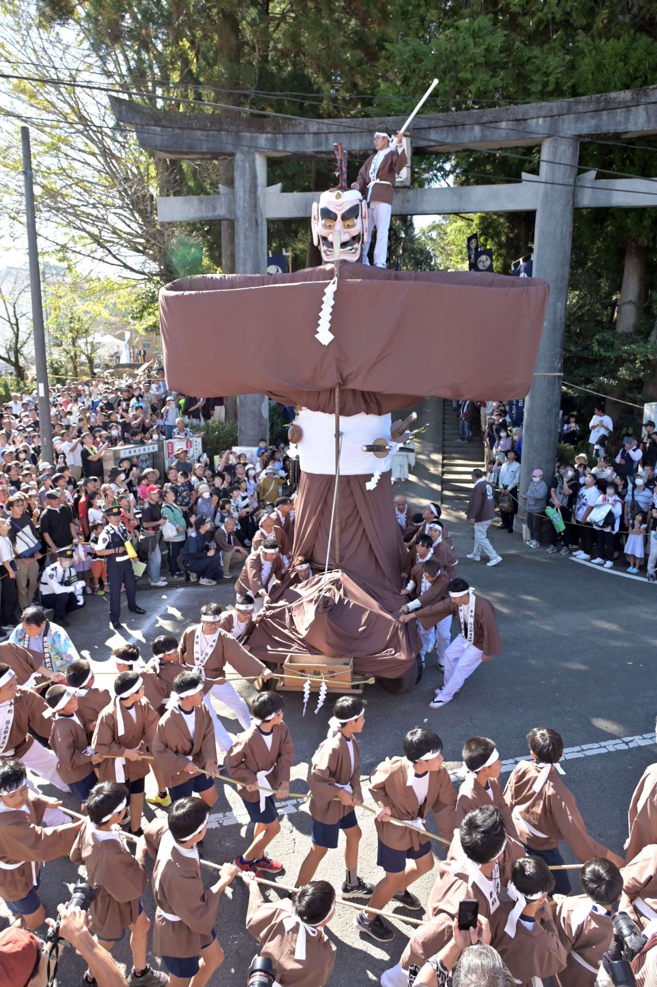 国の重要無形民俗文化財に指定するよう答申された「岩川の弥五郎人形行事」＝２０２４年１１月３日、曽於市大隅町岩川