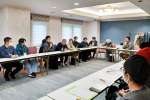 「九州・山口有機農業の祭典」で意見交換する参加者＝１日、鹿児島市の鹿児島サンロイヤルホテル