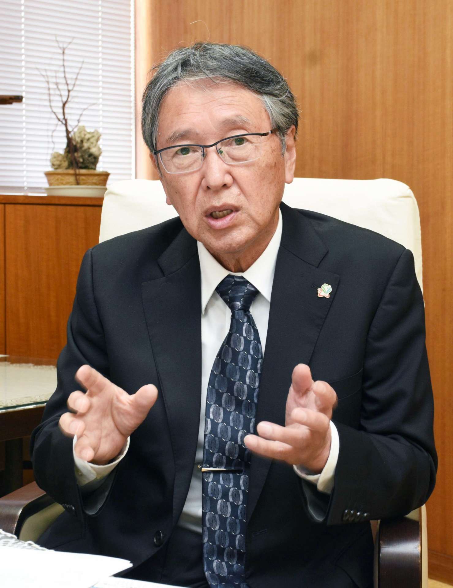 八板俊輔 西之表市長