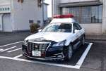 〈関連〉追突事故を起こしたパトカー＝８日、薩摩川内市の薩摩川内署