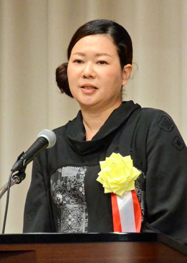 最優秀賞に輝いた宇検村商工会の杉浦陽紀さん＝鹿児島市