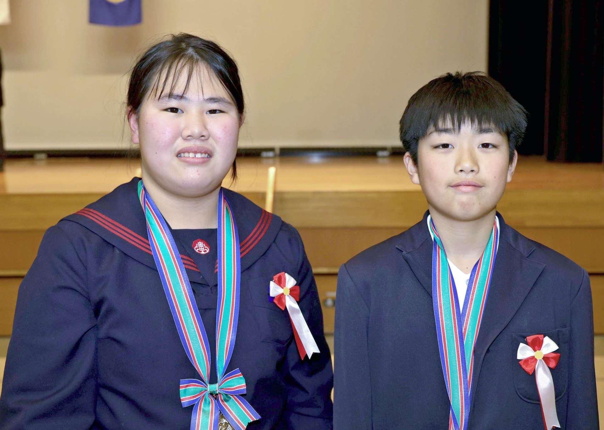 最優秀金賞の松山蒼志さん（右）と諏訪綾乃さん＝いちき串木野市