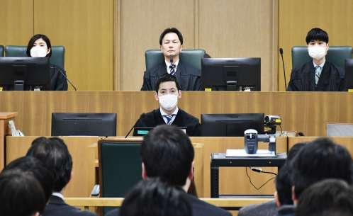 川内原発の運転差し止めを求める訴訟の判決が出された法廷＝２１日午後、鹿児島地裁（代表撮影）