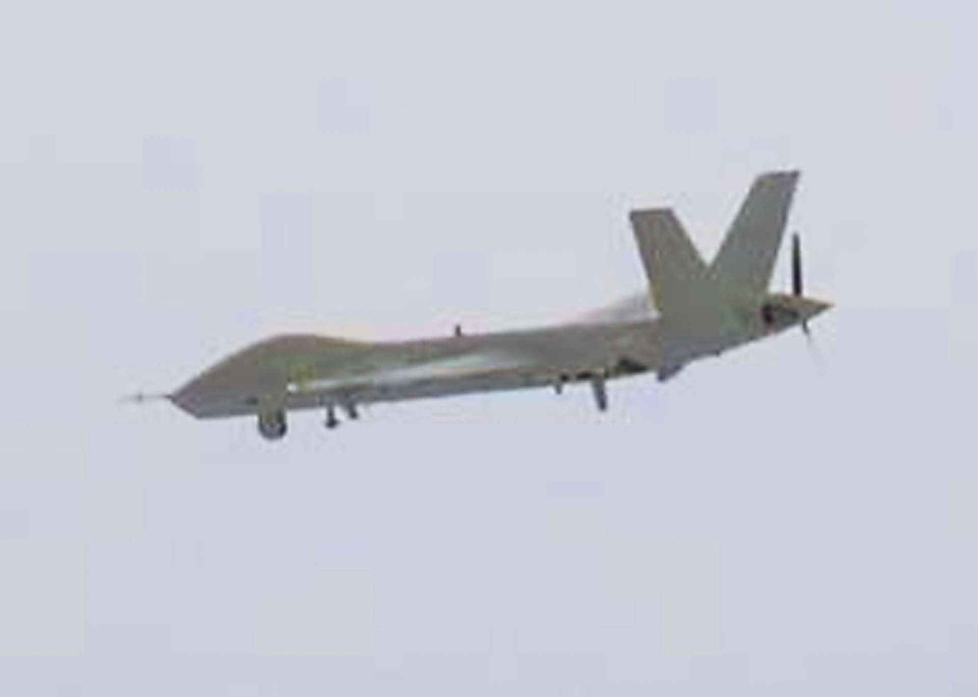 ＧＪ－２偵察・攻撃型無人機＝２６日（防衛省提供）