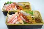 「加賀百万石のれん市」で販売される海鮮弁当＝４日、鹿児島市の山形屋