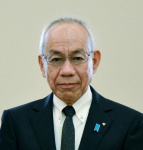 藤本徳昭氏