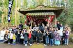 霧島神社のダゴ祭りに集まった地域住民ら＝志布志市松山町尾野見