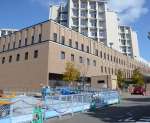 鹿児島市立病院の増築棟予定地。敷地内の道路部分に建設される＝同市上荒田町